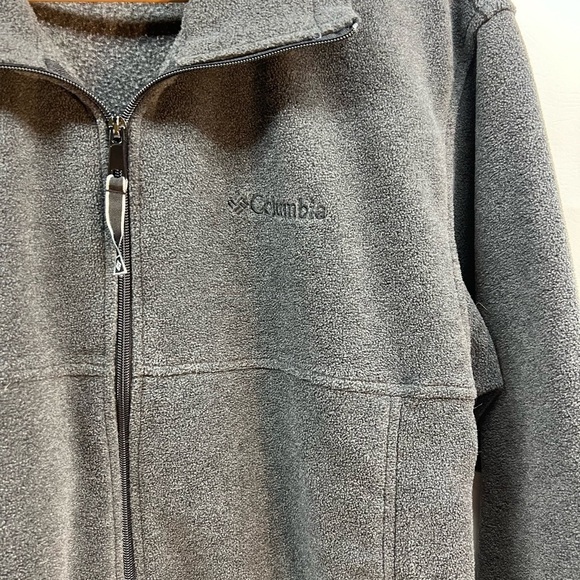 Columbia Sportswear Company Men’s Size M Grey Fleece Jacket - Picture 4 of 4